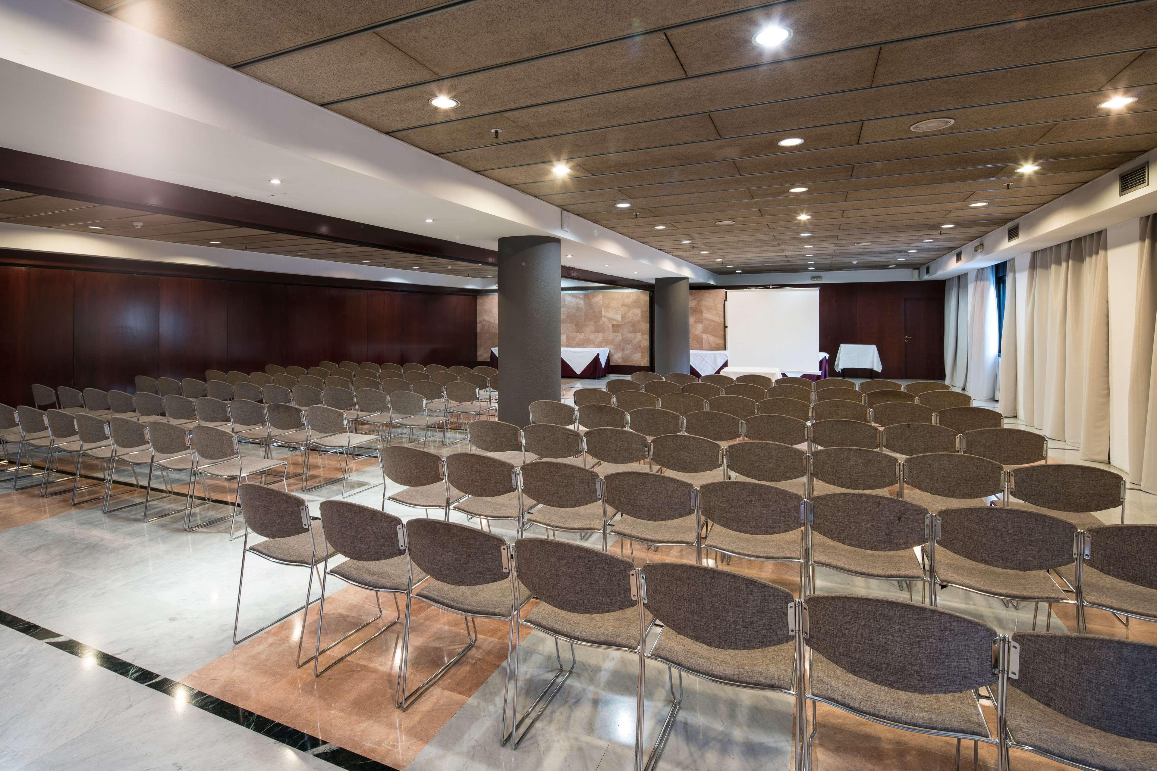 Catalonia Sabadell Hotel Exterior photo