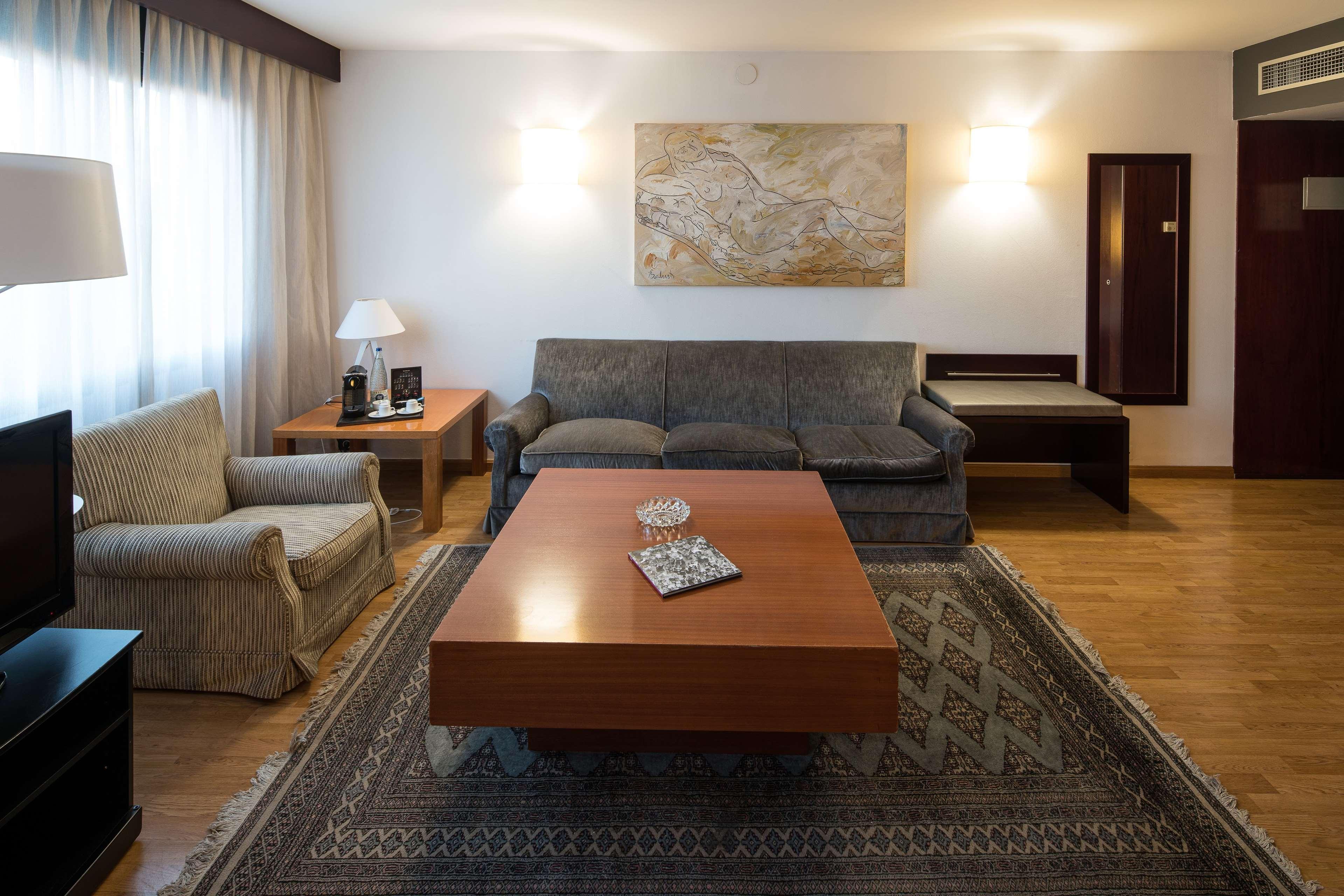 Catalonia Sabadell Hotel Exterior photo