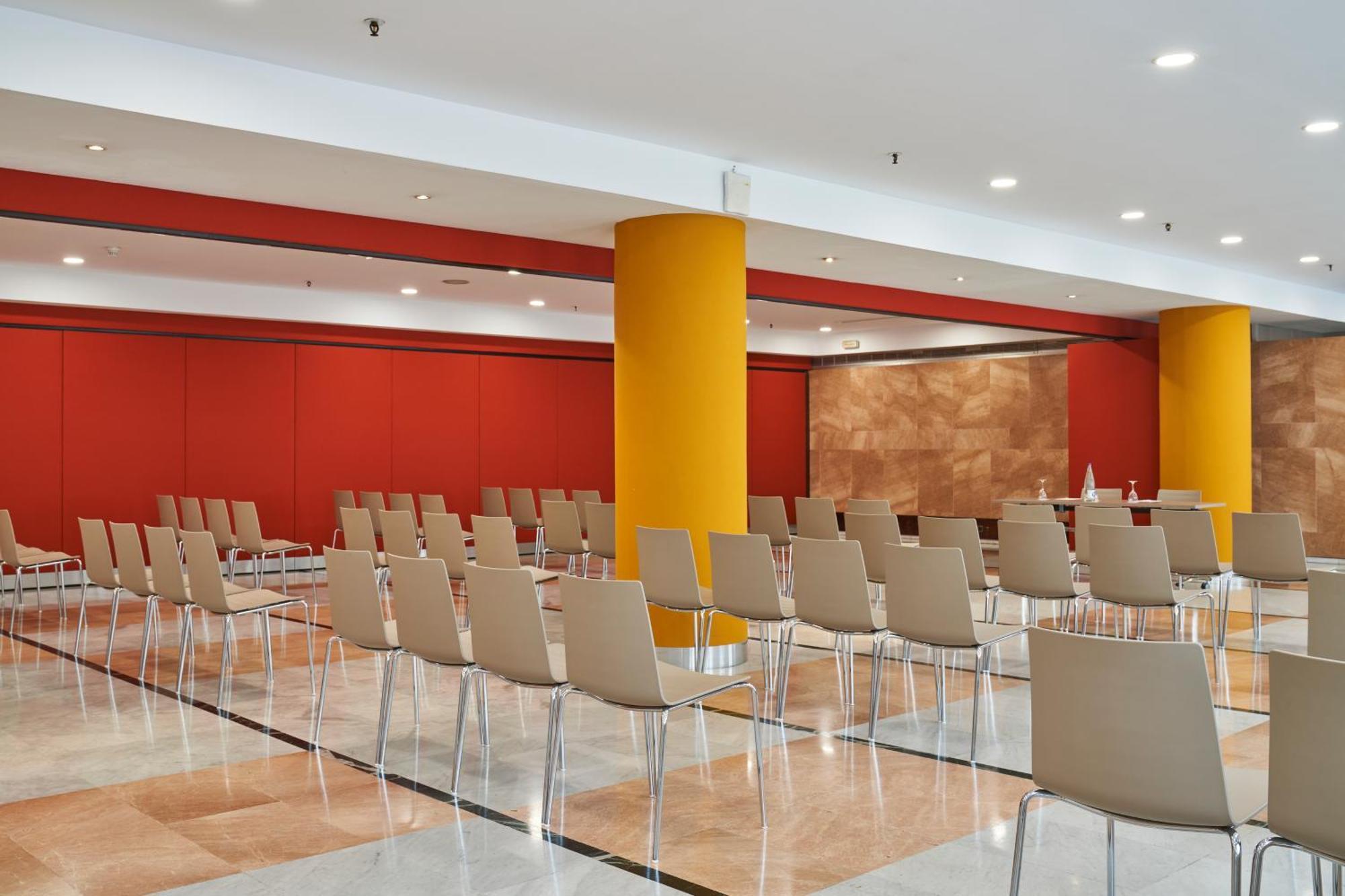 Catalonia Sabadell Hotel Exterior photo