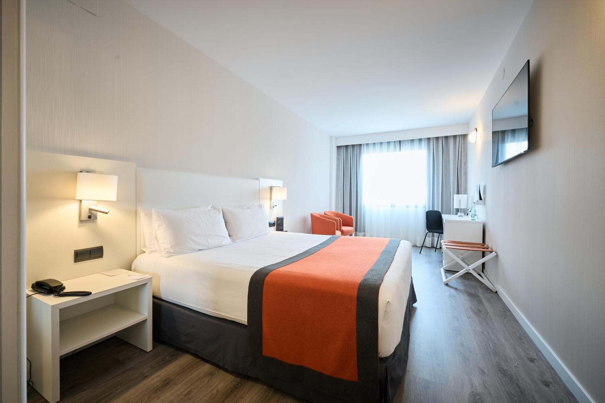 Catalonia Sabadell Hotel Exterior photo