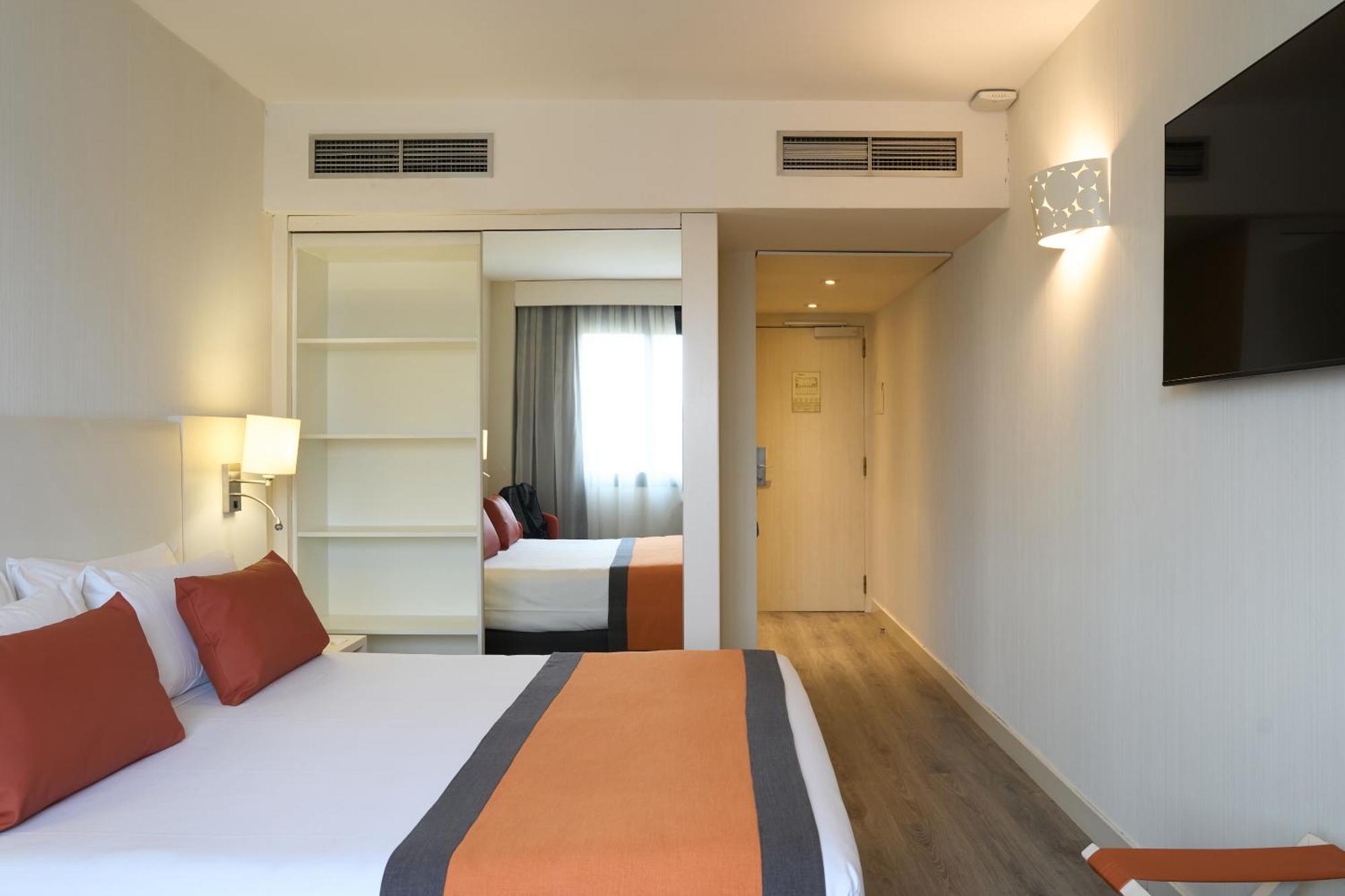 Catalonia Sabadell Hotel Room photo
